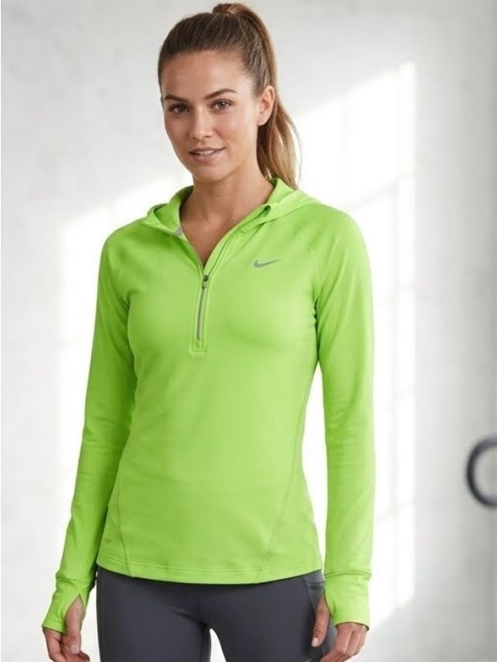 Nike Dri-Fit Women’s Neon Green Quarter-Zip Athletic Pullover with Hood Size Med - Picture 1 of 9